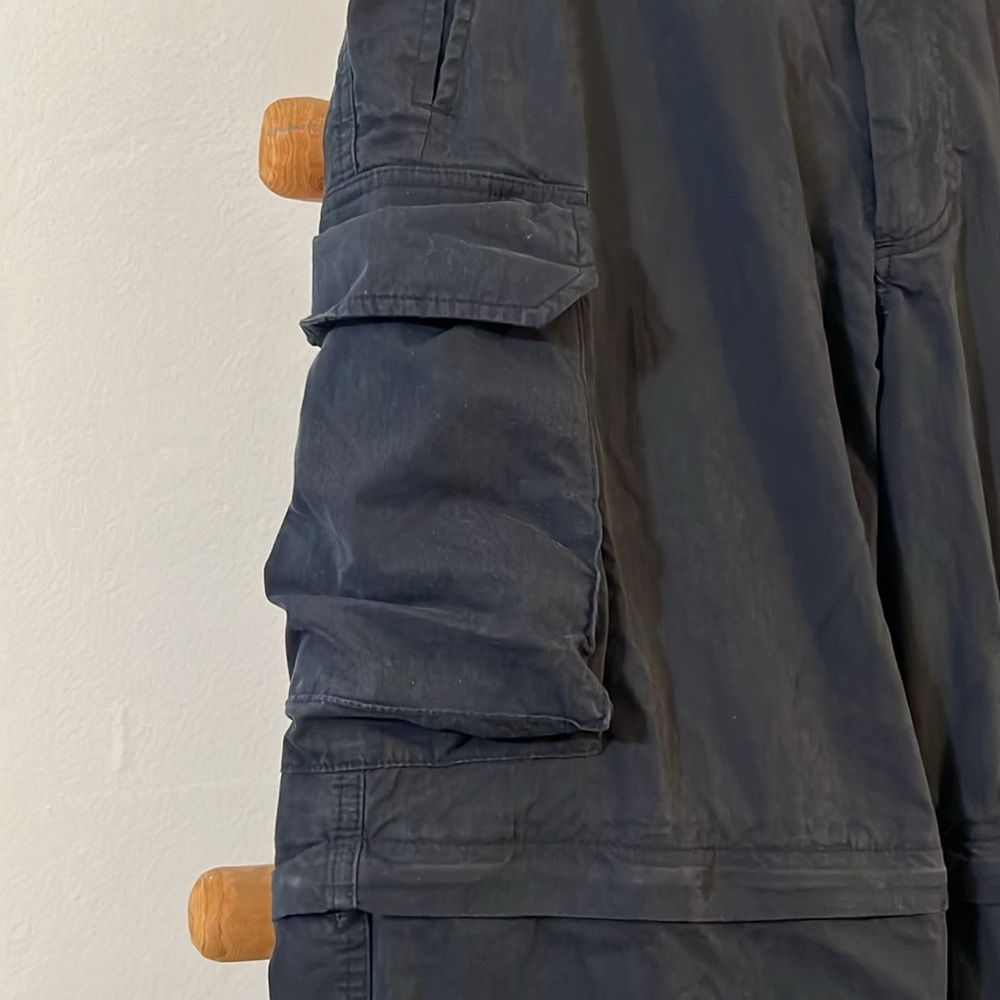 Nautica Men's Dark Cargo Pants - Picture 2 of 9